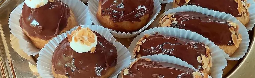 Eclairs Edicha Bakery